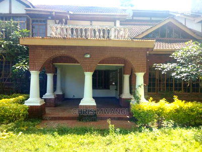 Furnished 5bdrm Maisonette in Mimosa Drive, Runda for Sale - Image 9