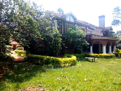 Furnished 5bdrm Maisonette in Mimosa Drive, Runda for Sale - Image 10
