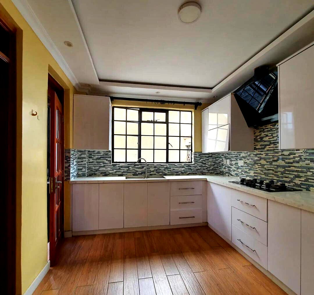 5-Bed Contemporary Villa with 15-Hour Inverter - Lavington