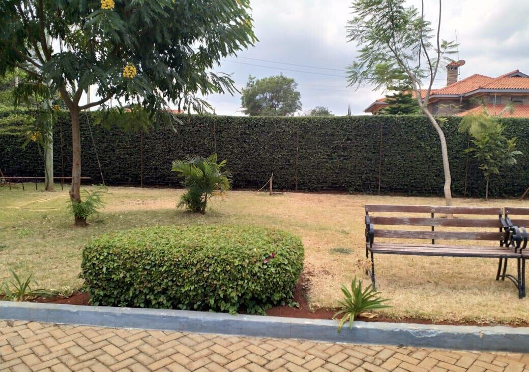 4BR Townhouse with DSQ & Expansive Garden - Runda