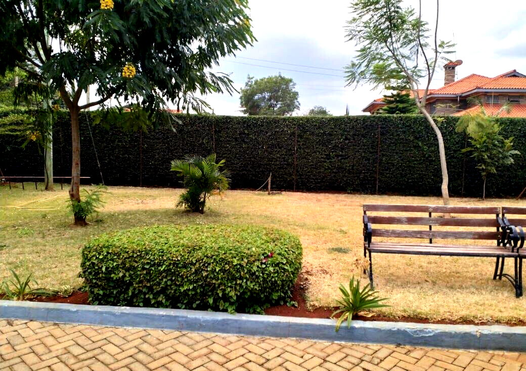 4BR Townhouse with DSQ & Expansive Garden - Runda