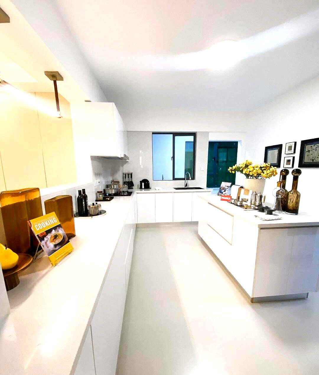 3BR Duplex with DSQ, Pool & Gym - Kilimani
