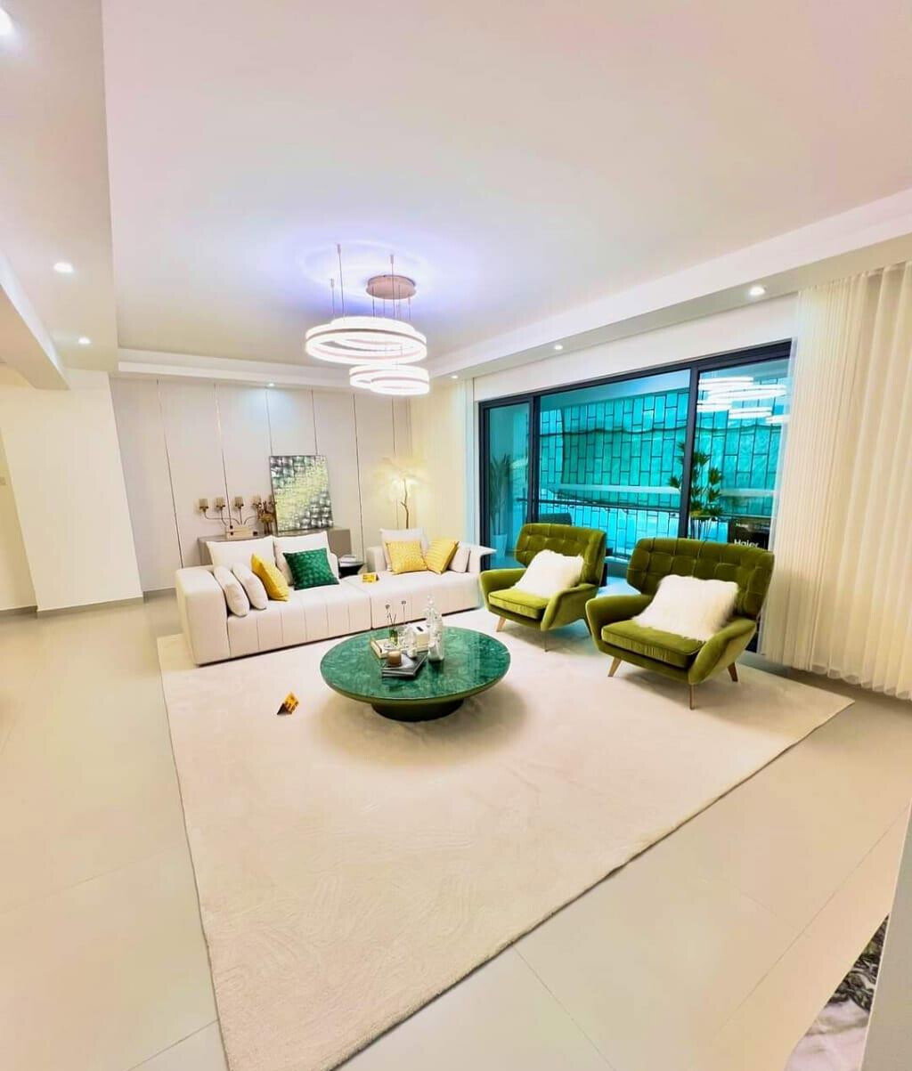 3BR Duplex with DSQ, Pool & Gym - Kilimani