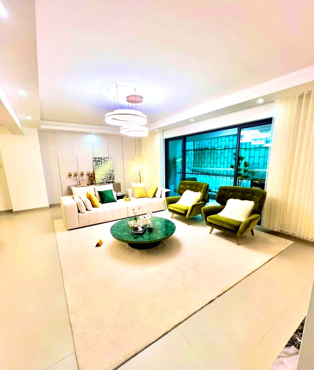 3BR Duplex with DSQ, Pool & Gym - Kilimani