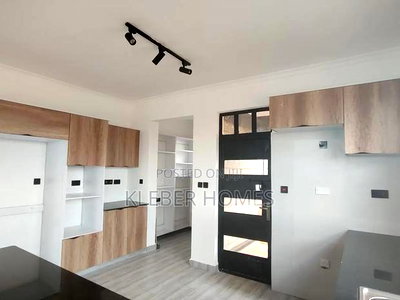 3bdrm Bungalow in Kenyatta Road for sale - Image 4