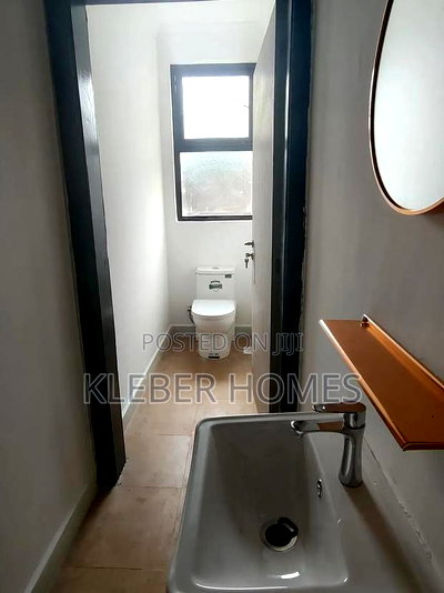 3bdrm Bungalow in Kenyatta Road for sale - Image 13