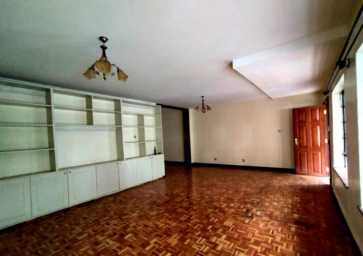 5BR Gated Townhouse with DSQ & Pantry - Westlands