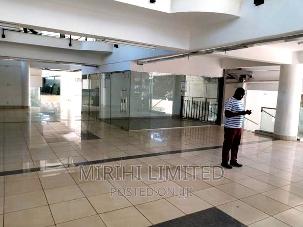 Diamond Plaza Shops to Let