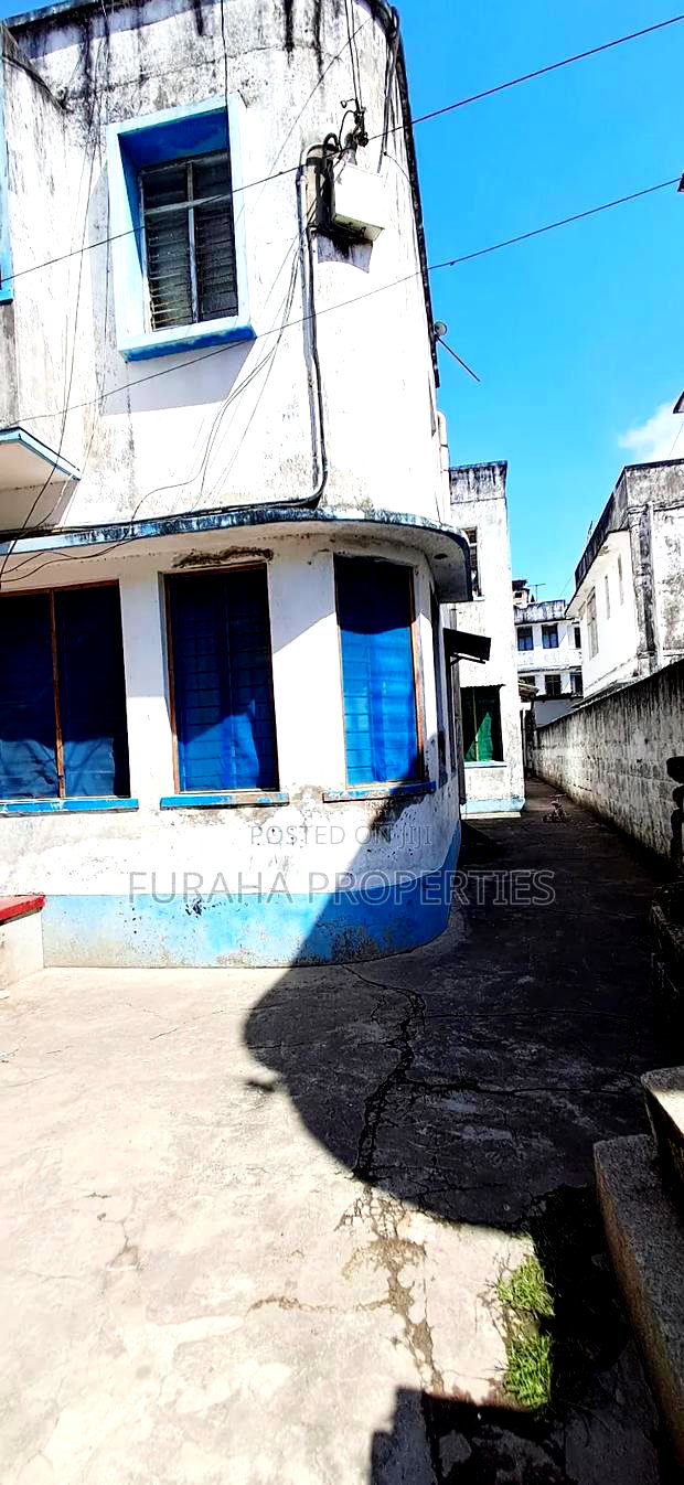 2bdrm Block of Flats in Mombasa Stadium for sale
