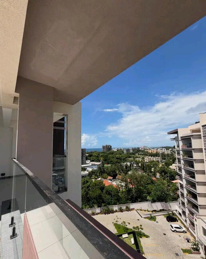 5BR Penthouse with Pool & Beach Access - Nyali