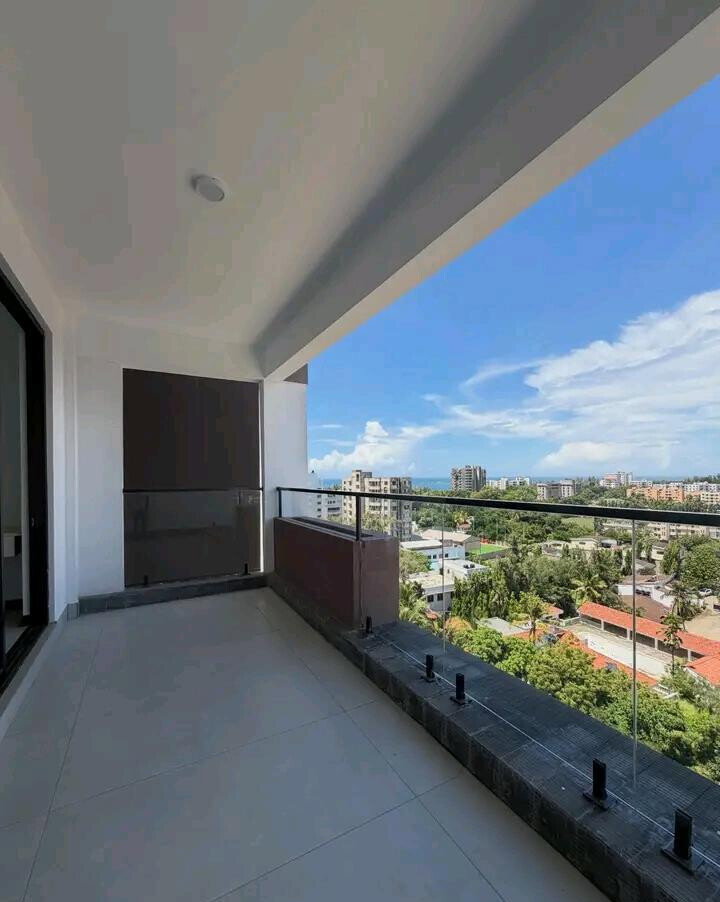 5BR Penthouse with Pool & Beach Access - Nyali