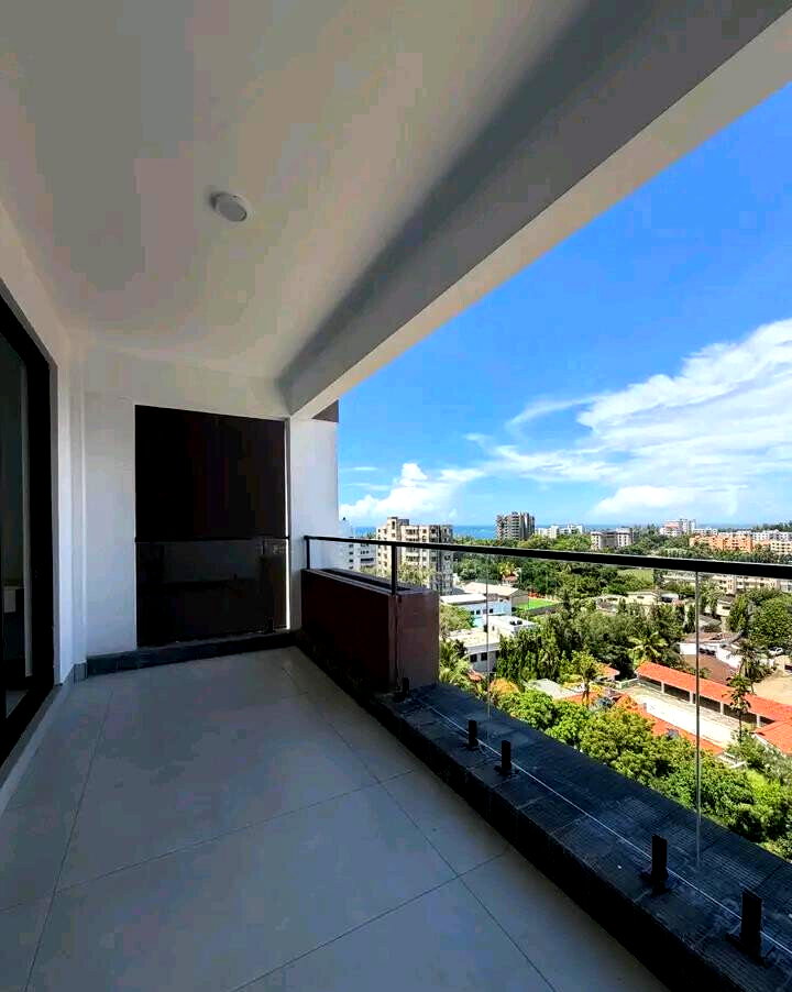 5BR Penthouse with Pool & Beach Access - Nyali