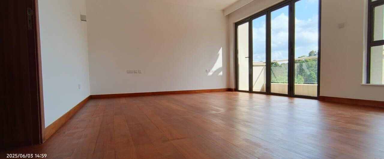4BR All-Ensuite Townhouse with Private Garden - Rosslyn, Runda