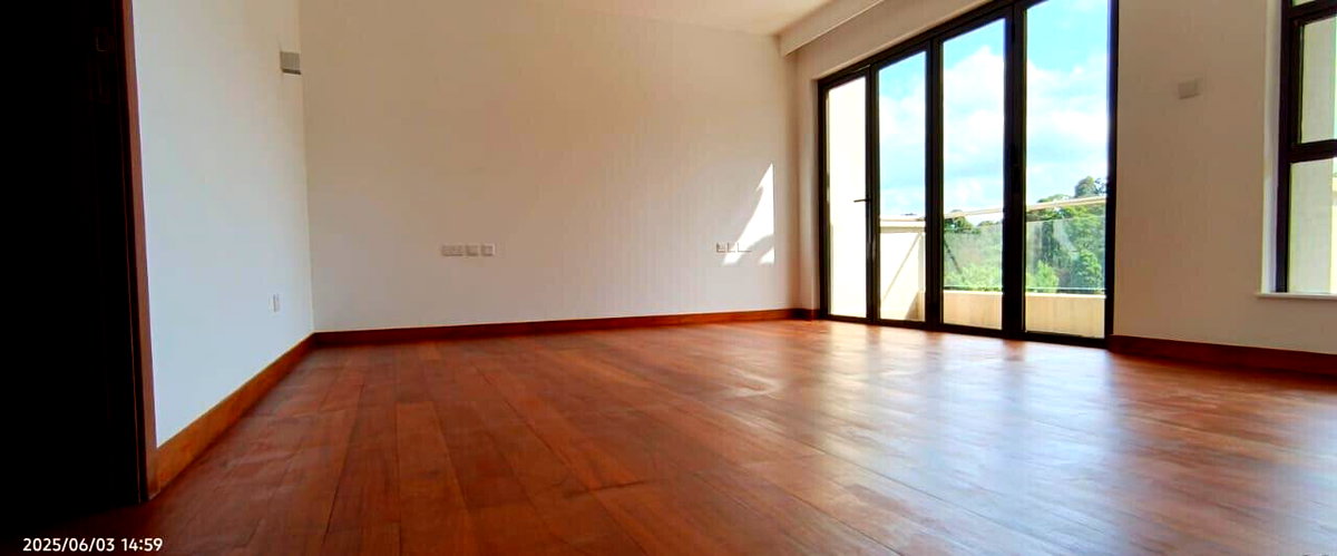 4BR All-Ensuite Townhouse with Private Garden - Rosslyn, Runda
