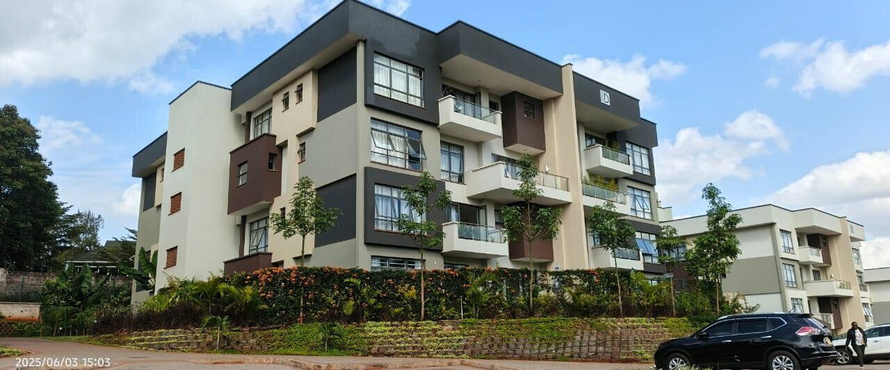 4BR All-Ensuite Townhouse with Private Garden - Rosslyn, Runda