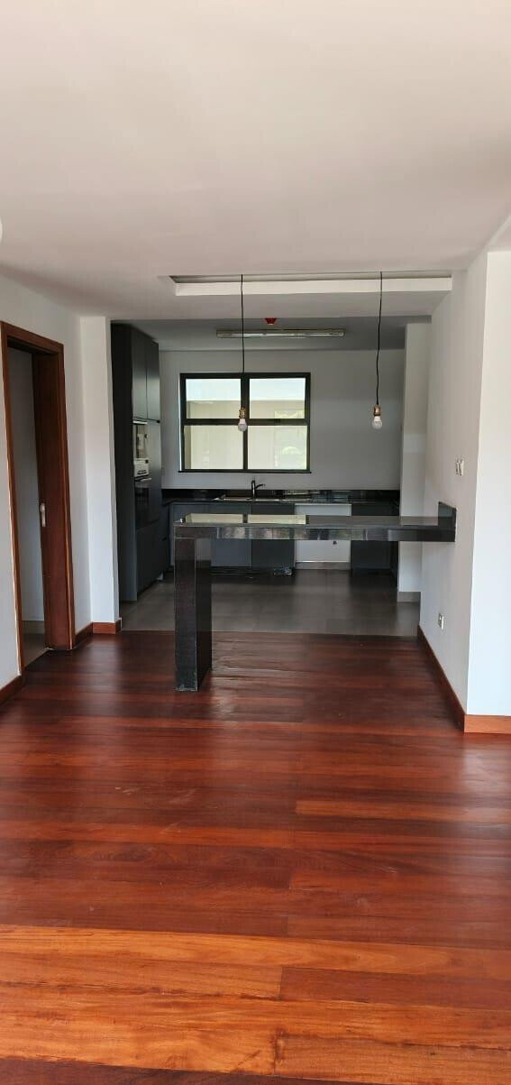 4BR All-Ensuite Townhouse with Private Garden - Rosslyn, Runda