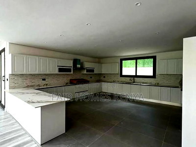 5bdrm Townhouse/Terrace in Chalbi Drive, Lavington for sale - Image 4