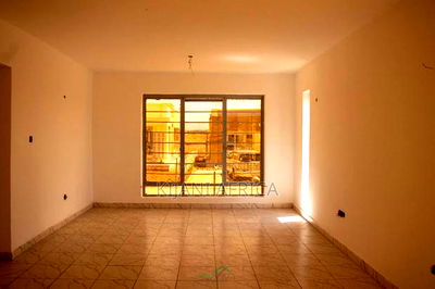 4bdrm Maisonette in Joska for rent - Image 4