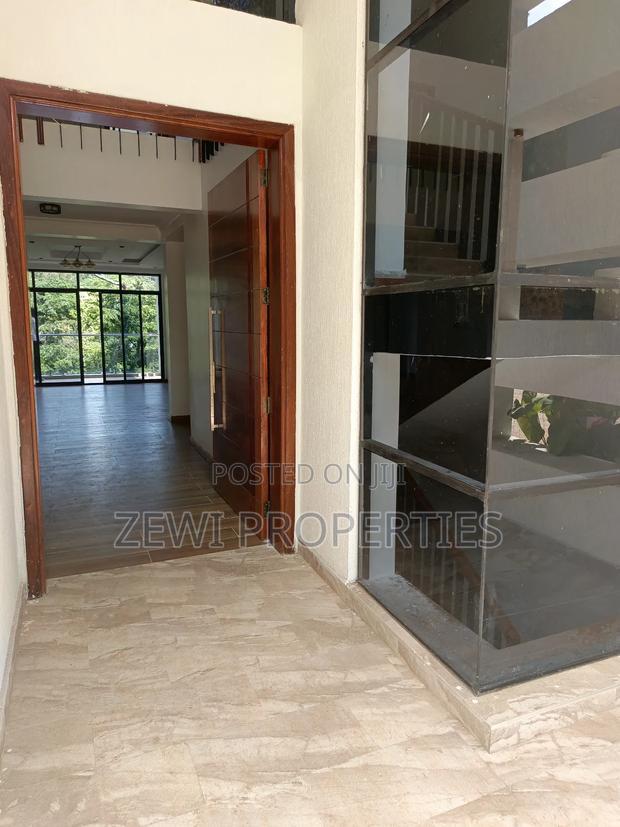 4bdrm Mansion in Karen for rent