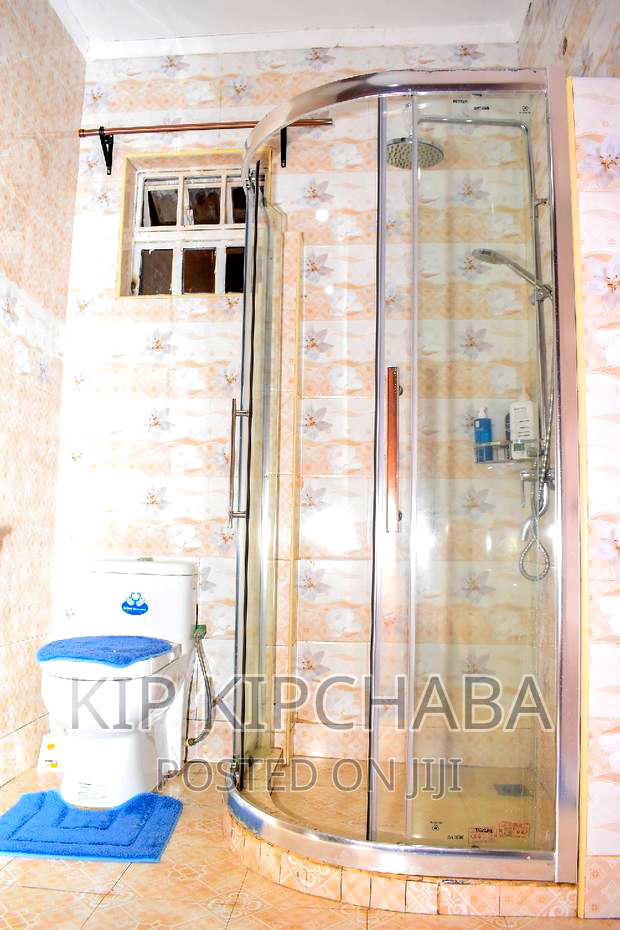 Furnished 3bdrm Mansion in Elgonview for rent