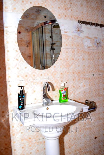Furnished 3bdrm Mansion in Elgonview for rent - Image 4