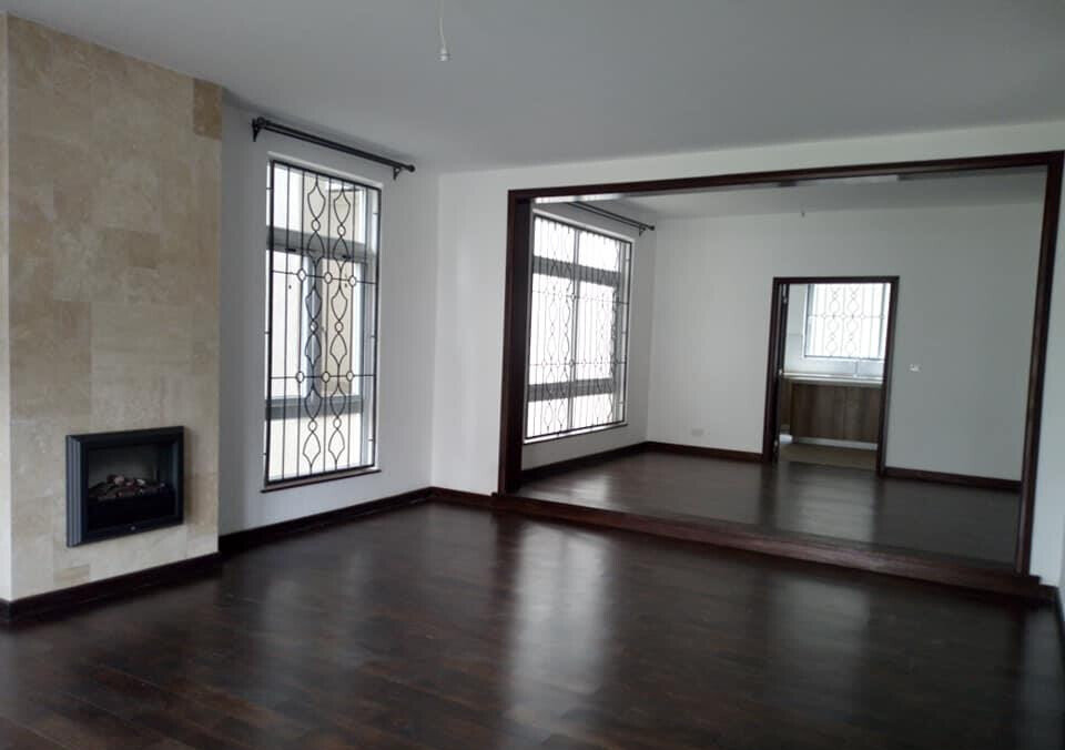 3-Level 5-Ensuite Townhouse with Office & Library - Lavington