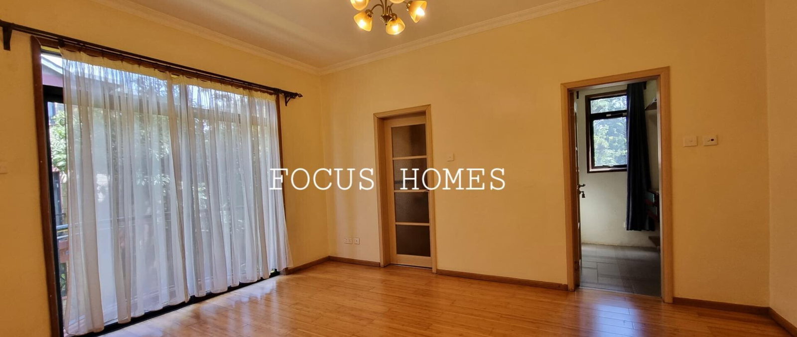 5-Ensuite Townhouse with Sauna & Jacuzzi - Lavington