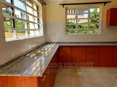 4bdrm Townhouse / Terrace in Hardly, Hardy for rent - Image 13