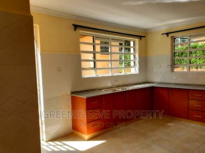 4bdrm Townhouse / Terrace in Hardly, Hardy for rent - Image 16