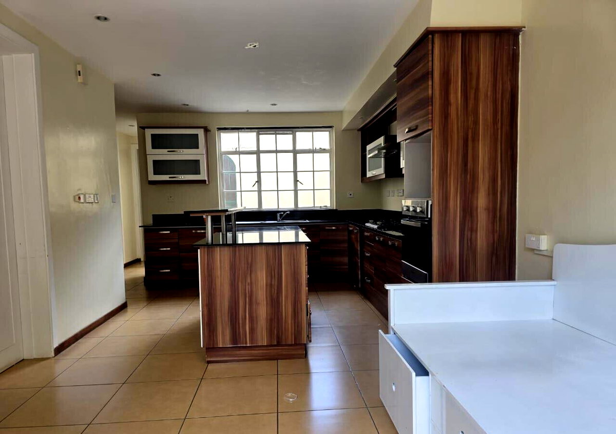 5BR Home with Parking at KSh 350K