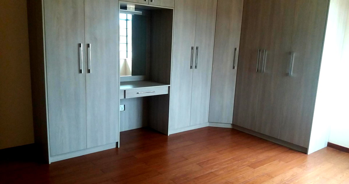 4 En-Suite Townhouse with Fireplace & UN Security Approval - Kitisuru