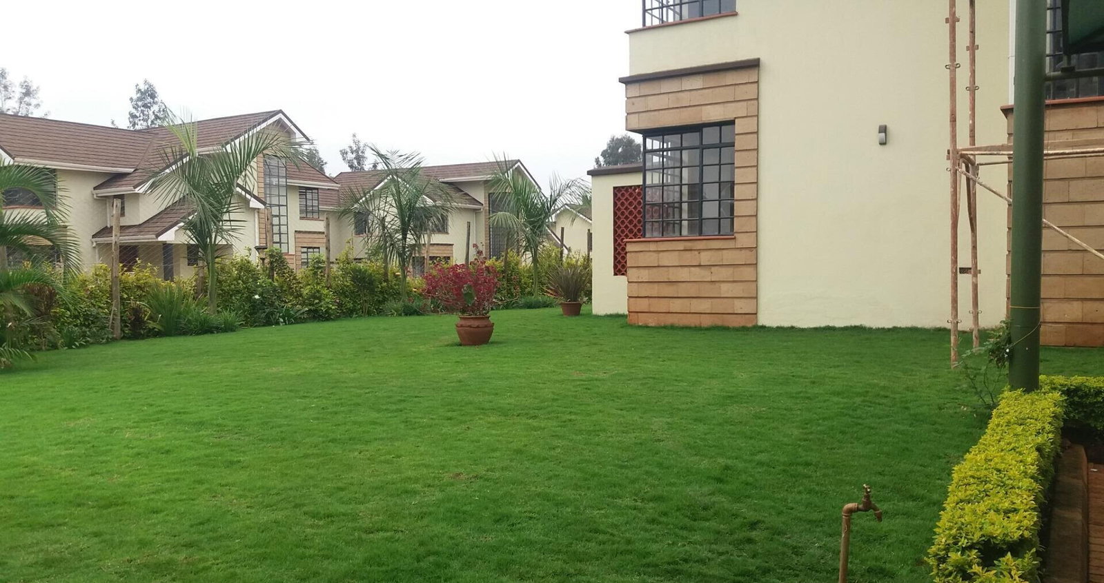 4 En-Suite Townhouse with Fireplace & UN Security Approval - Kitisuru