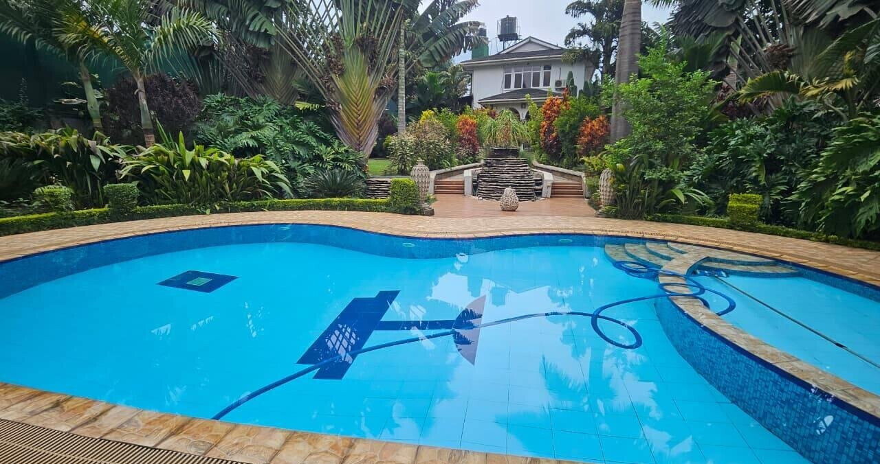 Half Acre 4BR Haven at KSh 550K