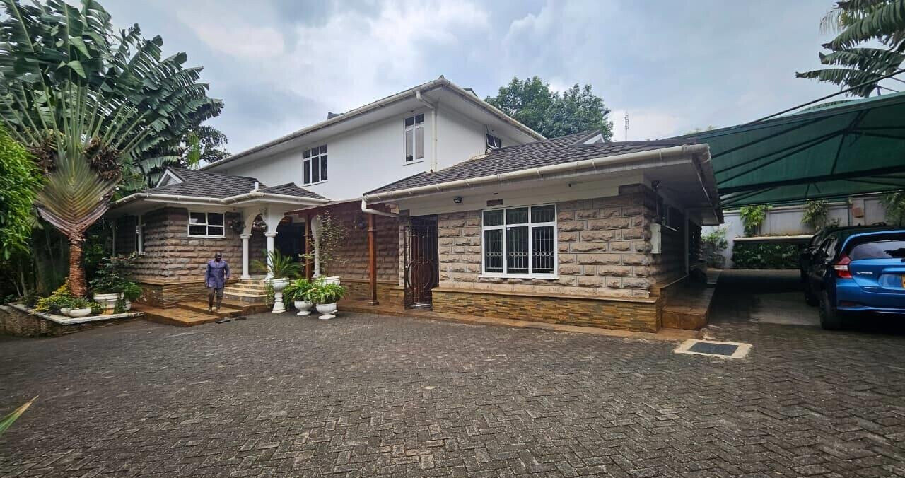 Half Acre 4BR Haven at KSh 550K