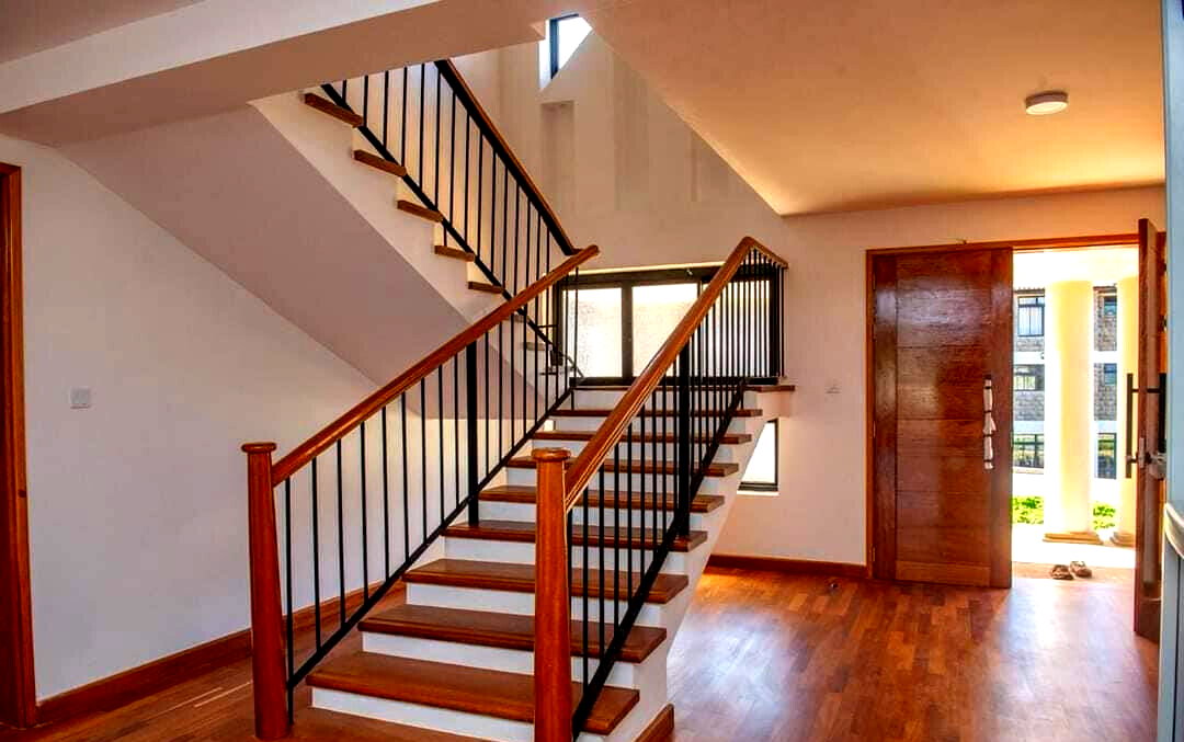 4-Ensuite Villa with Fireplaces & Study – Karen Gated Community