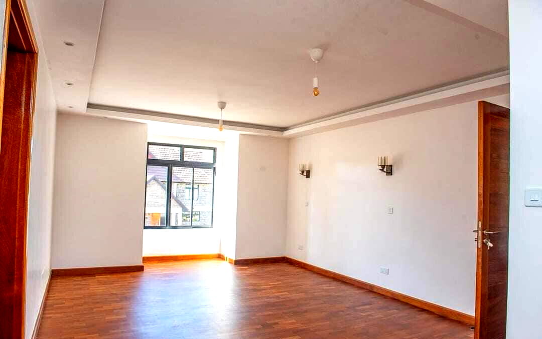 4-Ensuite Villa with Fireplaces & Study – Karen Gated Community