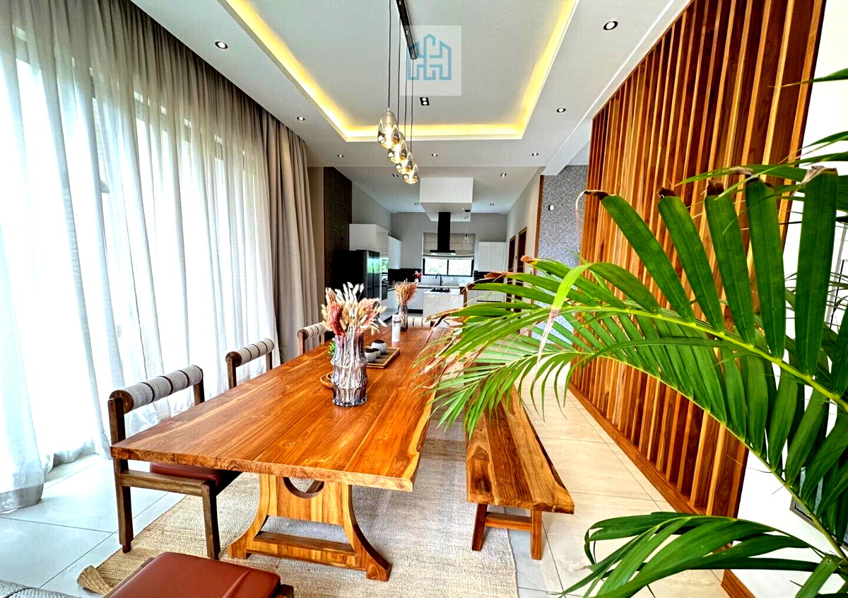 1.9 Acre Townhouse in Loresho