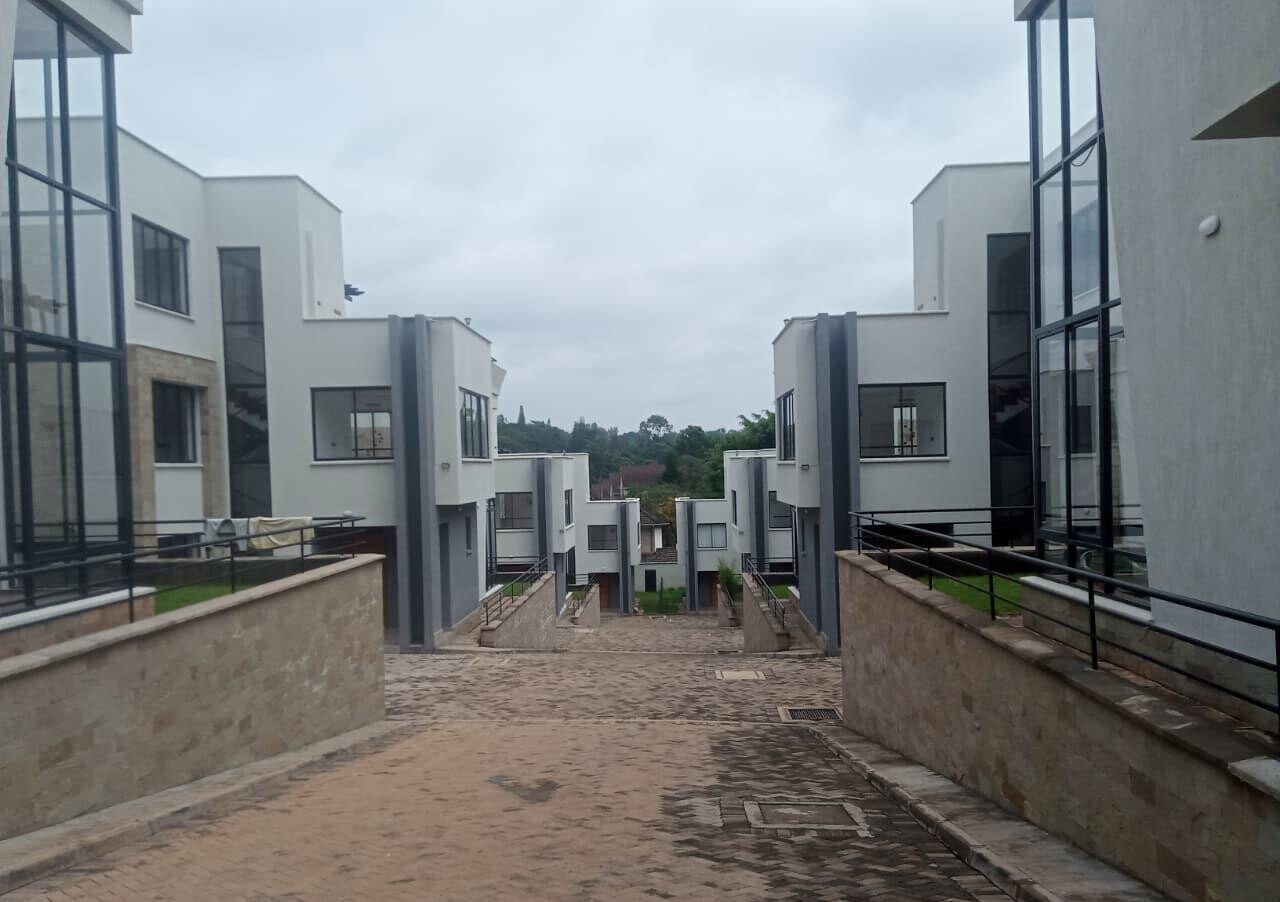 4-Storey Ultra-Modern Townhouse with Balconies & Garden - Lavington