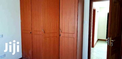 5bdrm Apartment in Nairobi West for Sale - Image 6