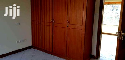 5bdrm Apartment in Nairobi West for Sale - Image 8