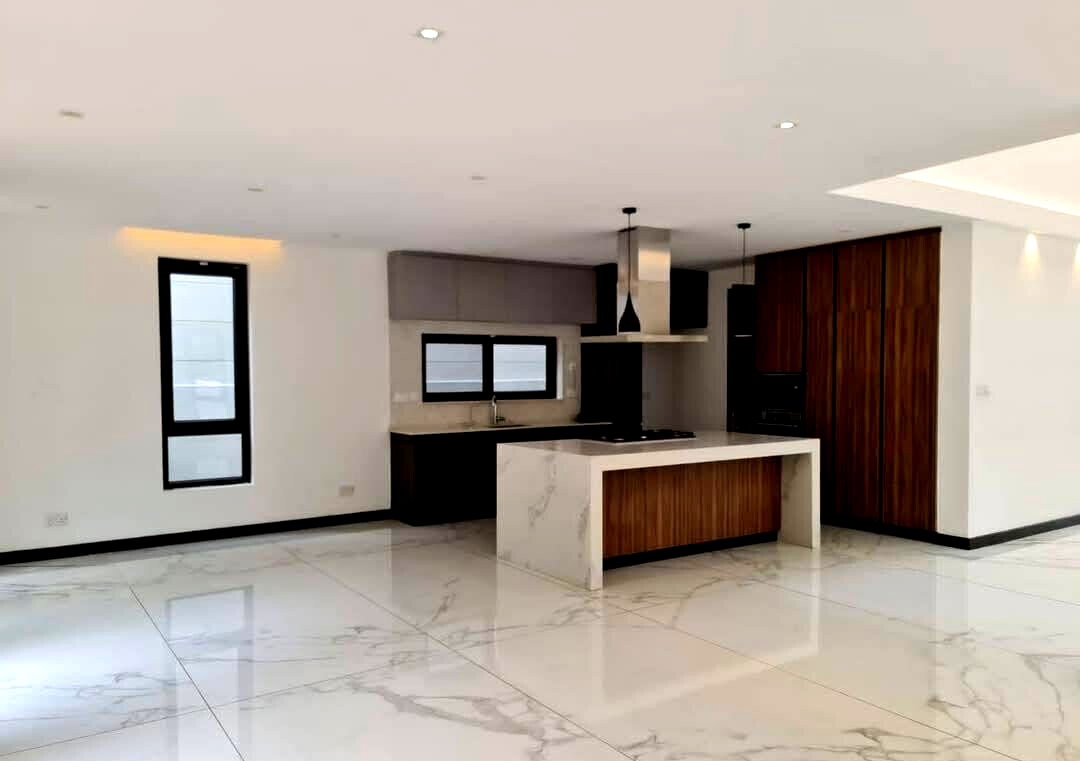 Renovated 4-Bed Villa with 2 DSQ on Peponi Road - Westlands