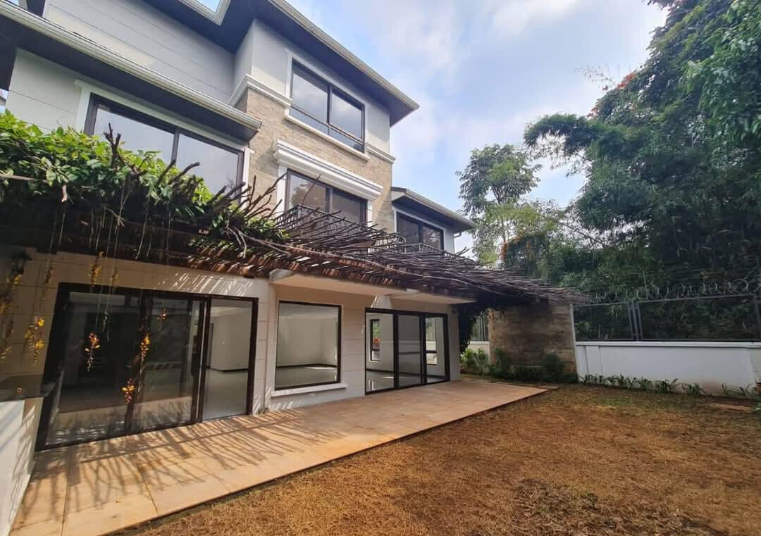 Renovated 4-Bed Villa with 2 DSQ on Peponi Road - Westlands