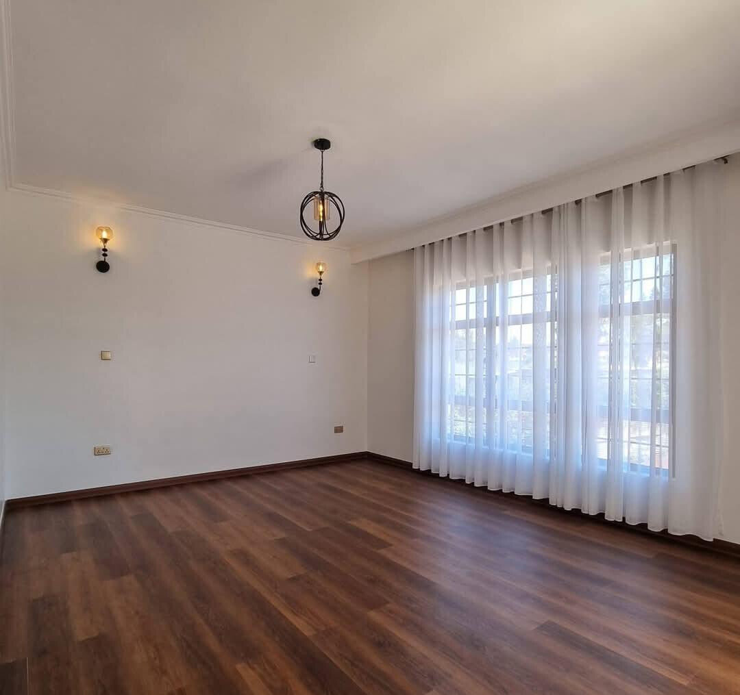 4BR All-Ensuite Townhouse with Guest Room & Ngong Hills Views - Kibiku
