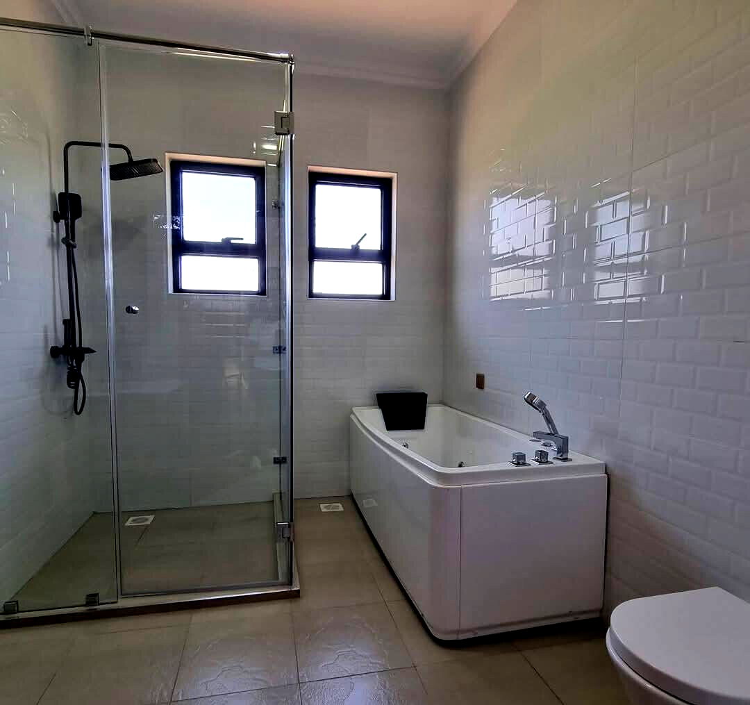 4BR All-Ensuite Townhouse with Guest Room & Ngong Hills Views - Kibiku