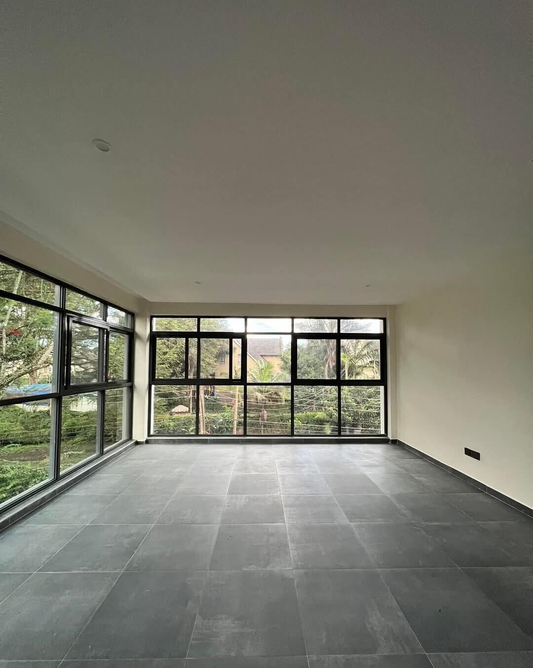 5-Ensuite Villa with Solar & Borehole - Lavington Gated 8