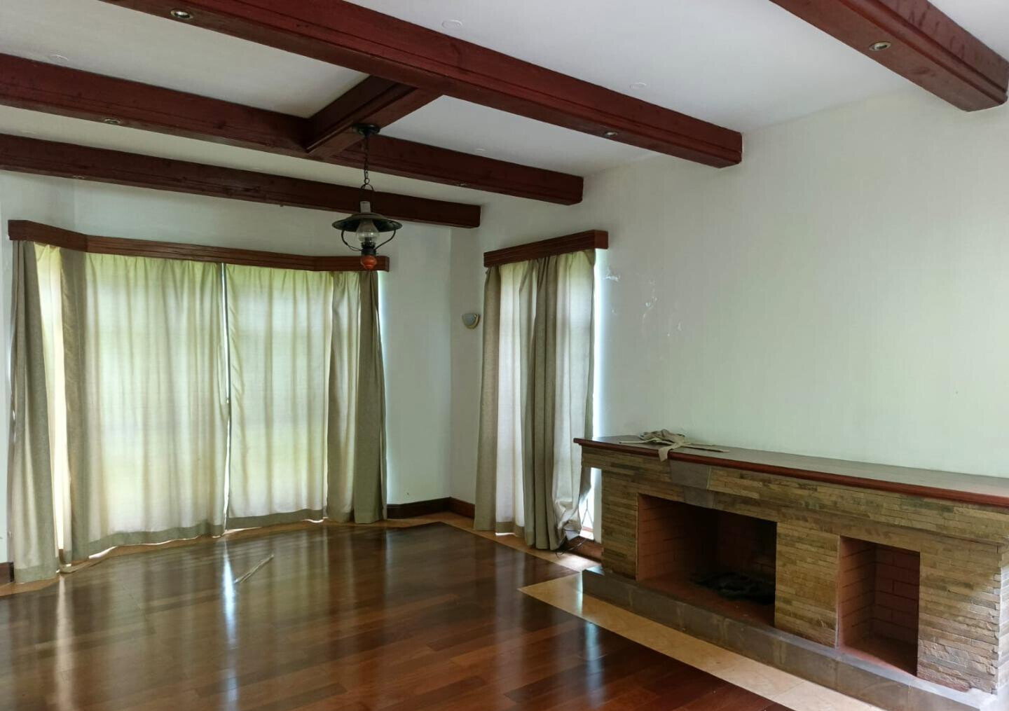 5BR Townhouse with DSQ & Study in Secure Runda Estate