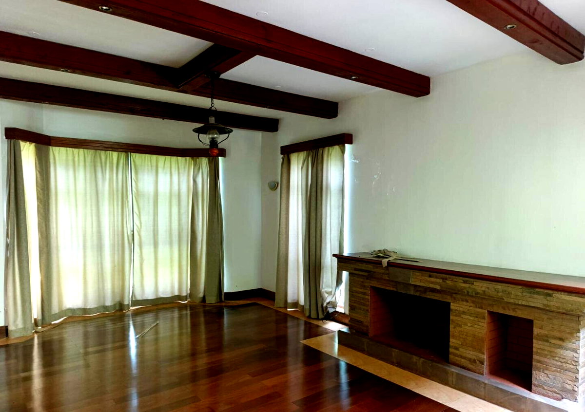 5BR Townhouse with DSQ & Study in Secure Runda Estate
