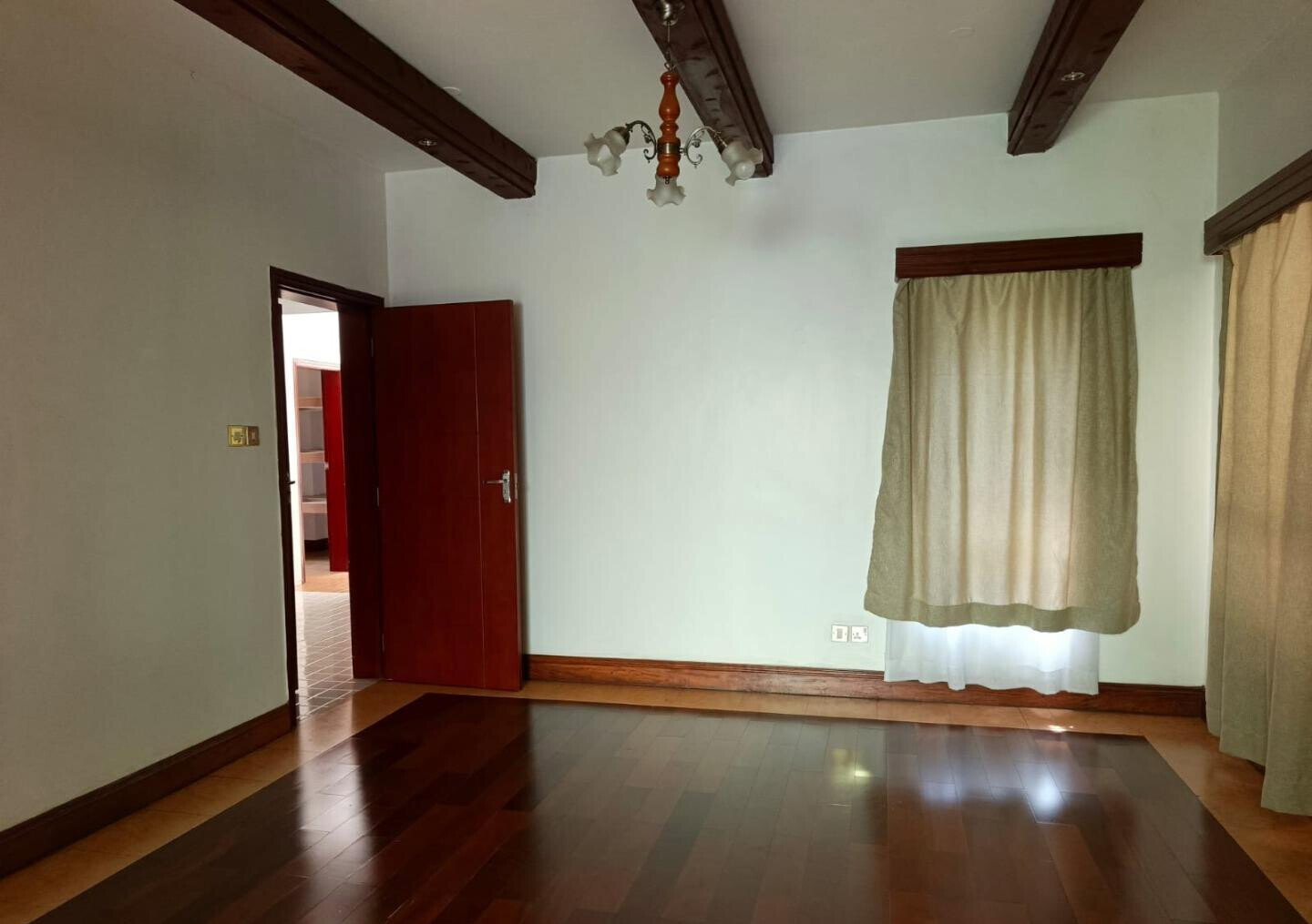 5BR Townhouse with DSQ & Study in Secure Runda Estate