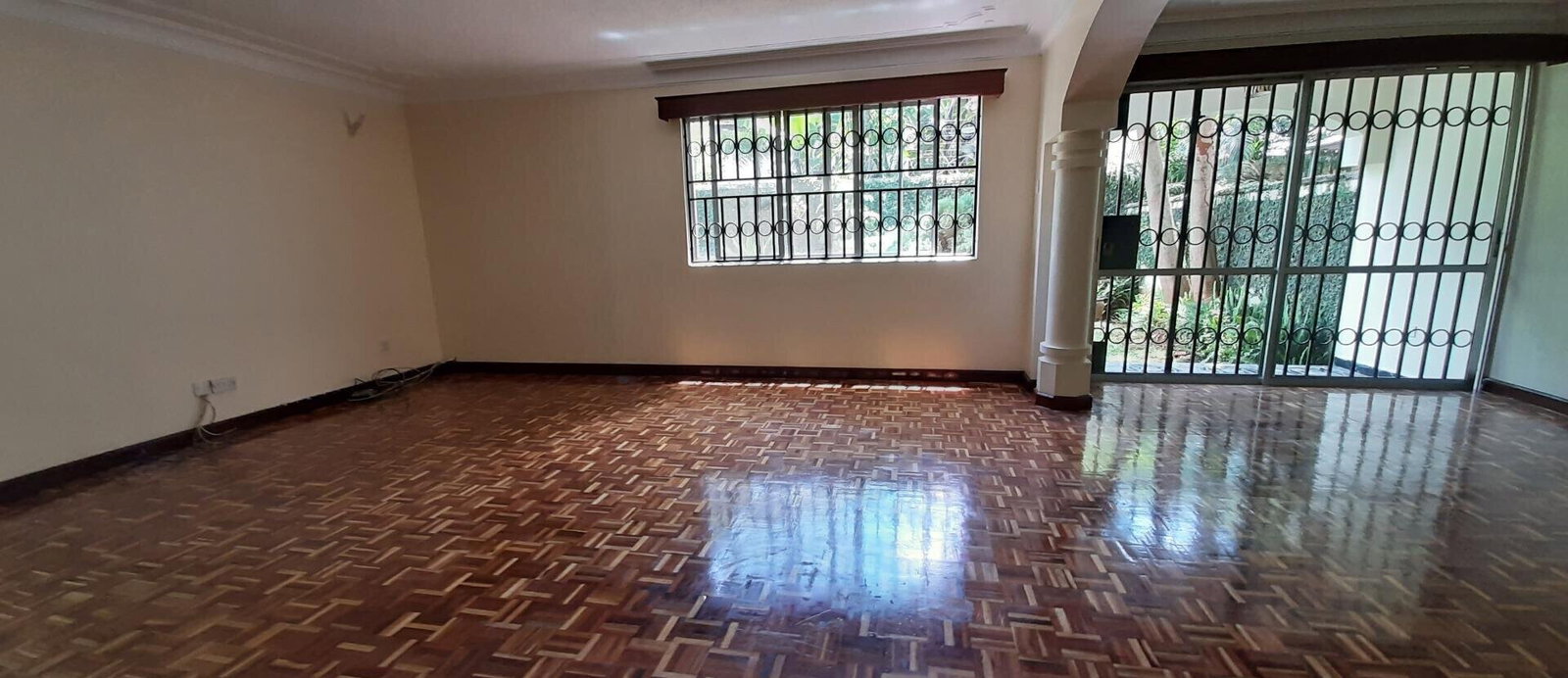 4-Ensuite Townhouse with Attic & Terrace - Lavington