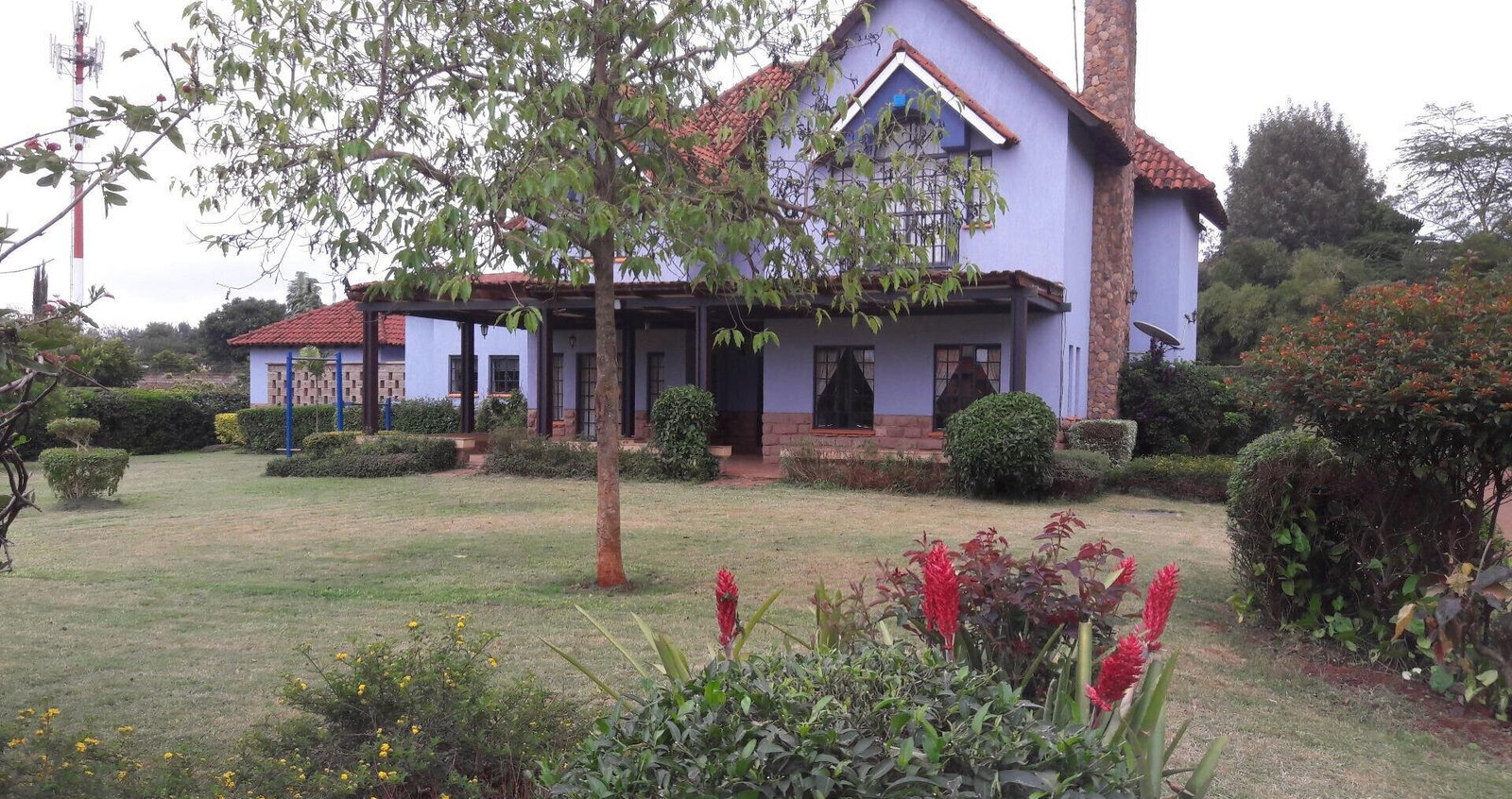 Half-Acre 5BR All-Ensuite with Fireplace & DSQ - Runda
